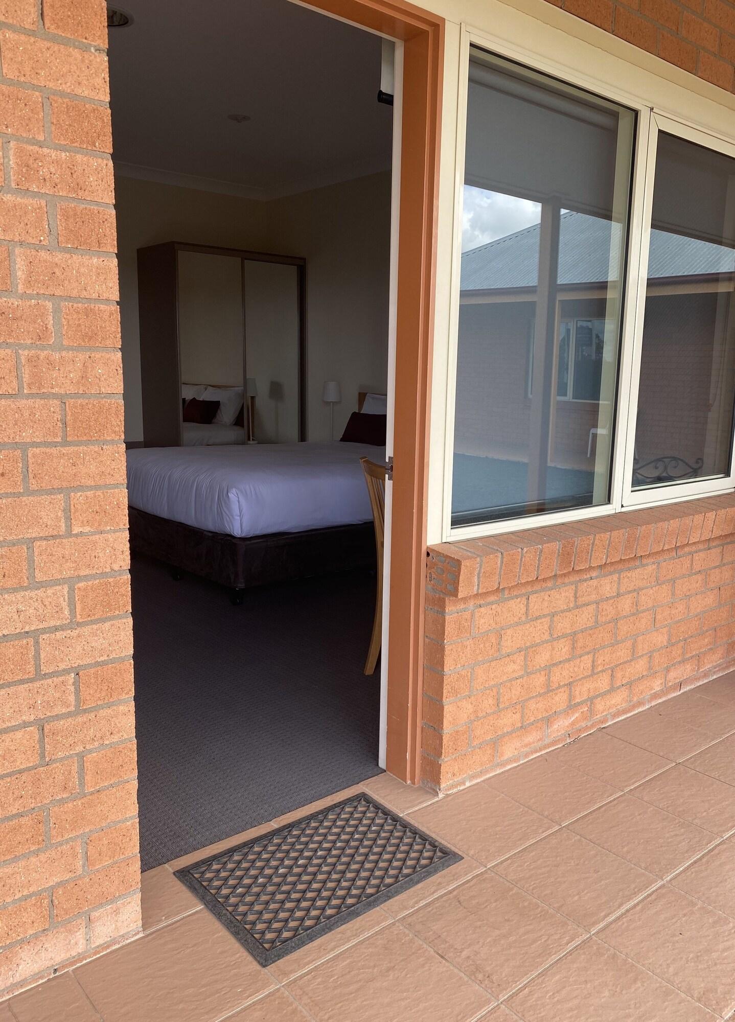 Comfort Inn Bishops Lodge Хэй Экстерьер фото