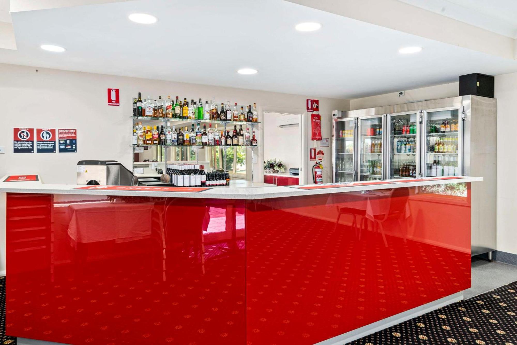 Comfort Inn Bishops Lodge Хэй Экстерьер фото