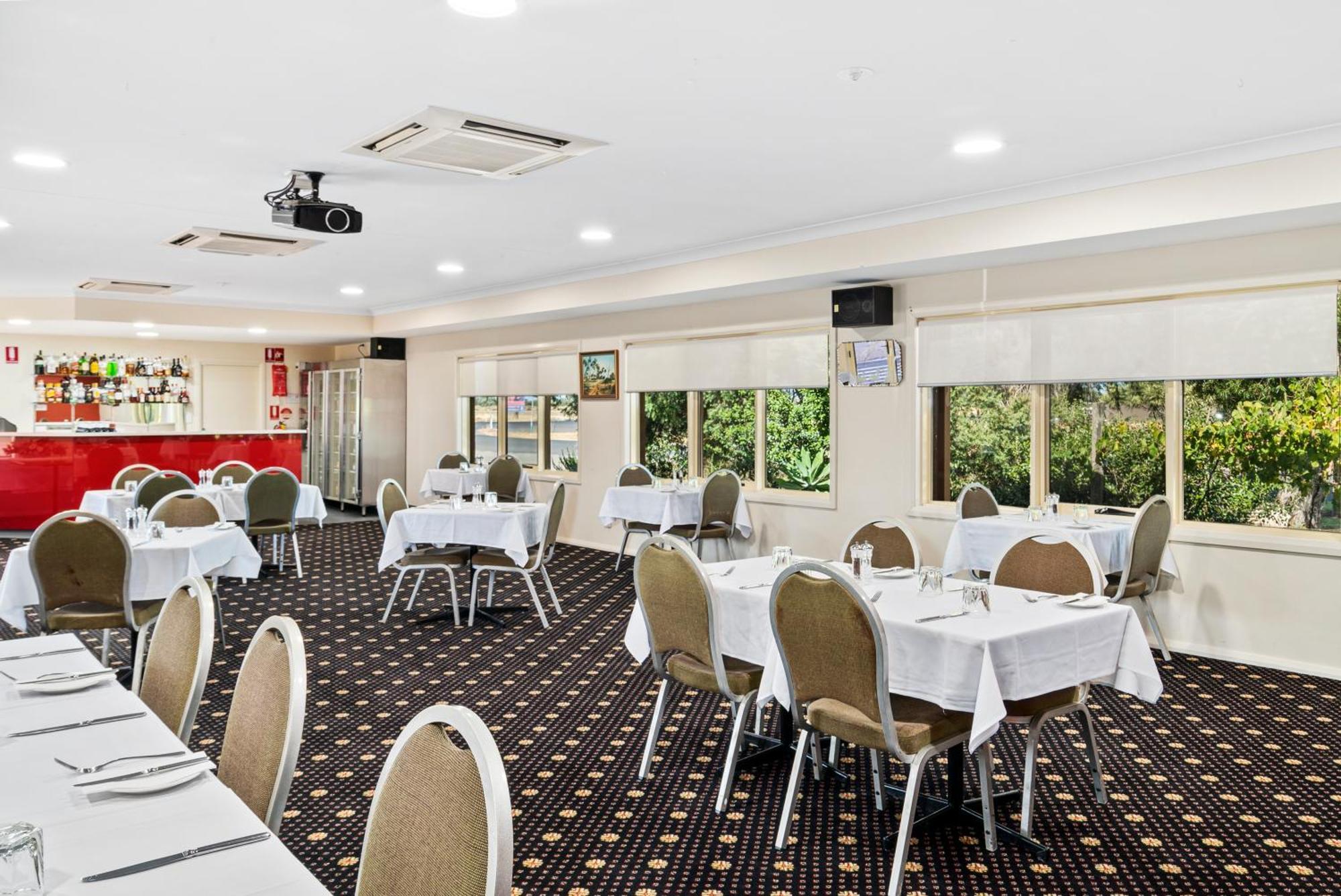 Comfort Inn Bishops Lodge Хэй Экстерьер фото
